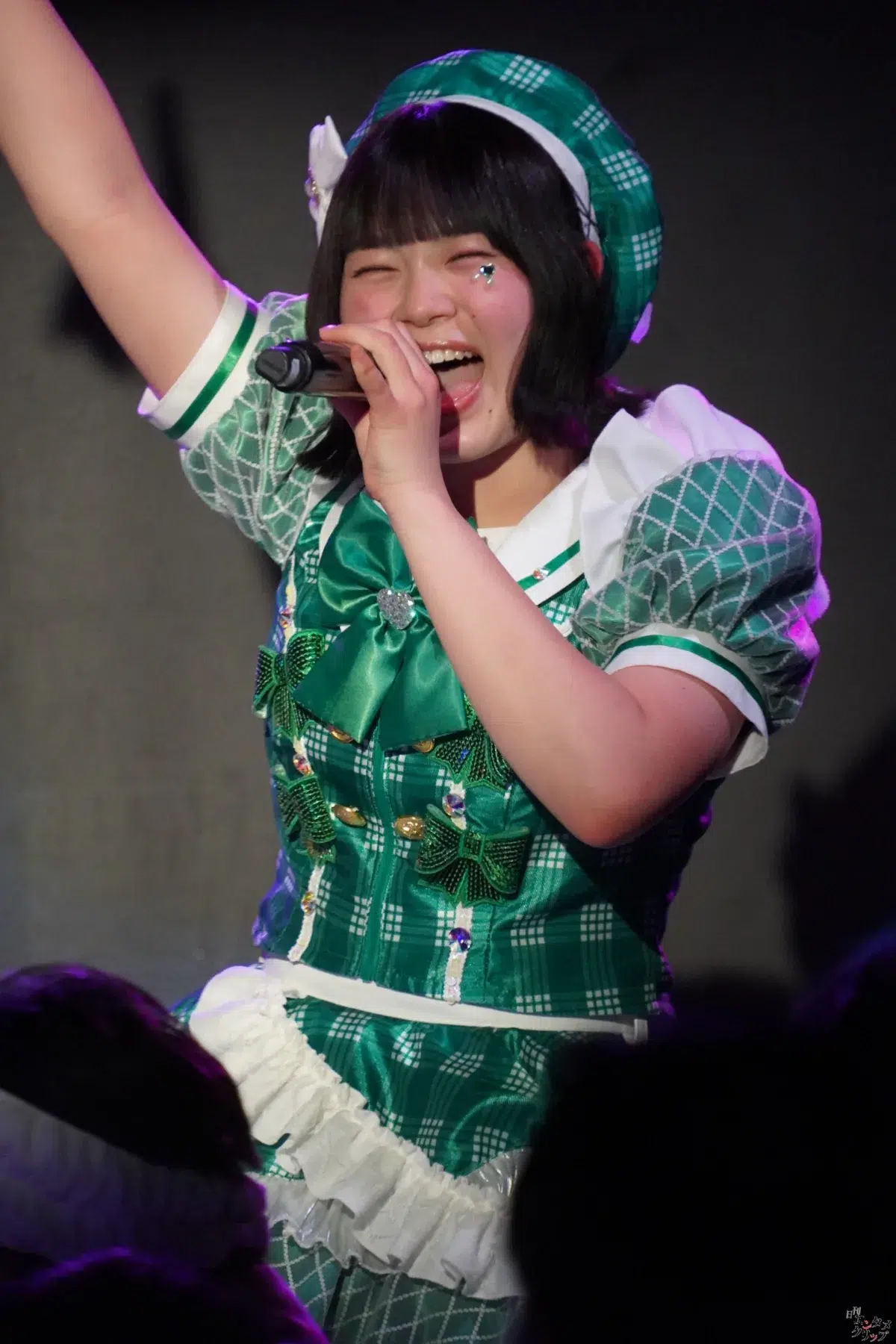 平均年齢14歳の7人組アイドル「チキータ」が結成1周年！ 超満員の渋谷で新衣装＆新曲を初披露