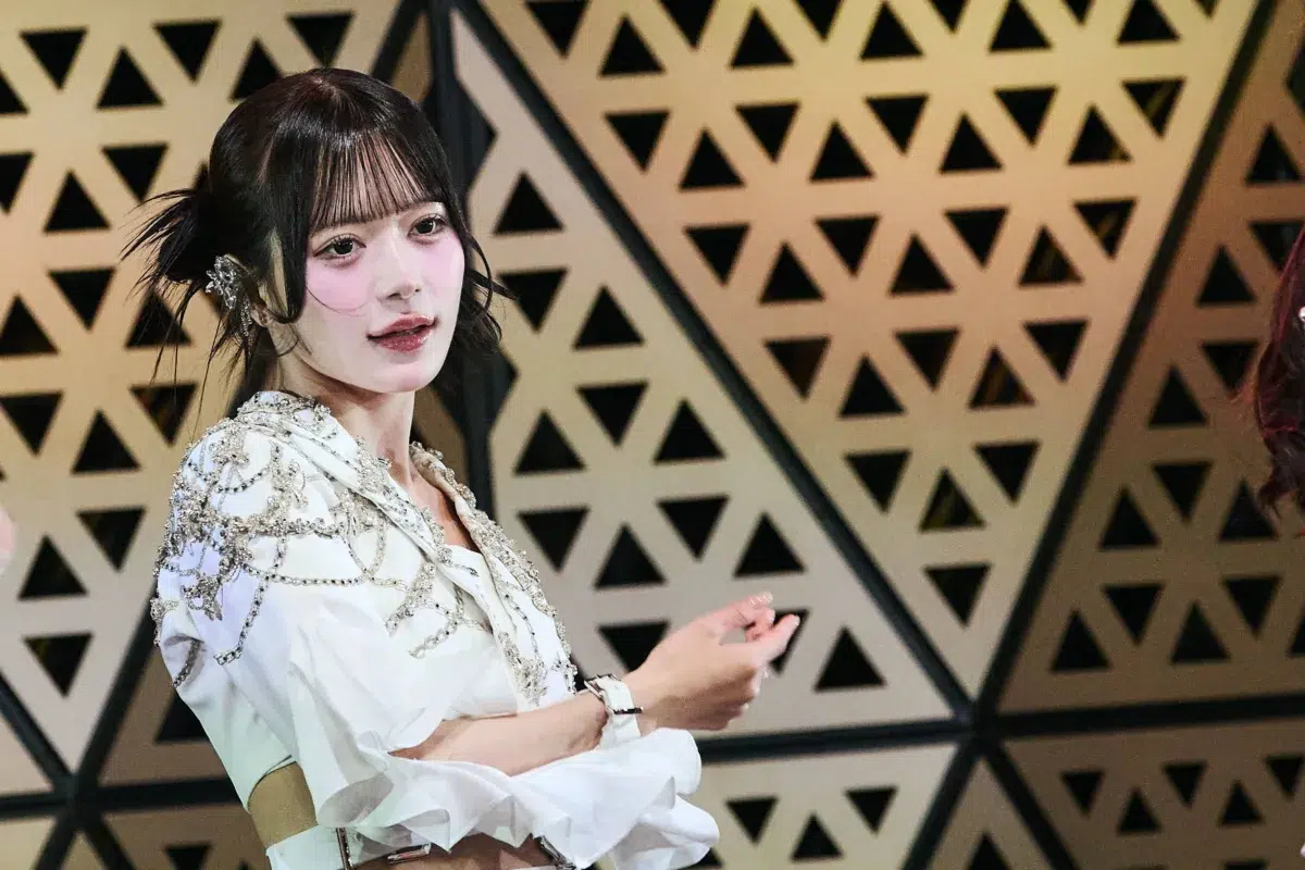 WHITE SCORPION 3日間連続開催のフリーライブ初日で「7秒のレジスタンス」初パフォーマンス!! 7秒でホワスピの虜に！！