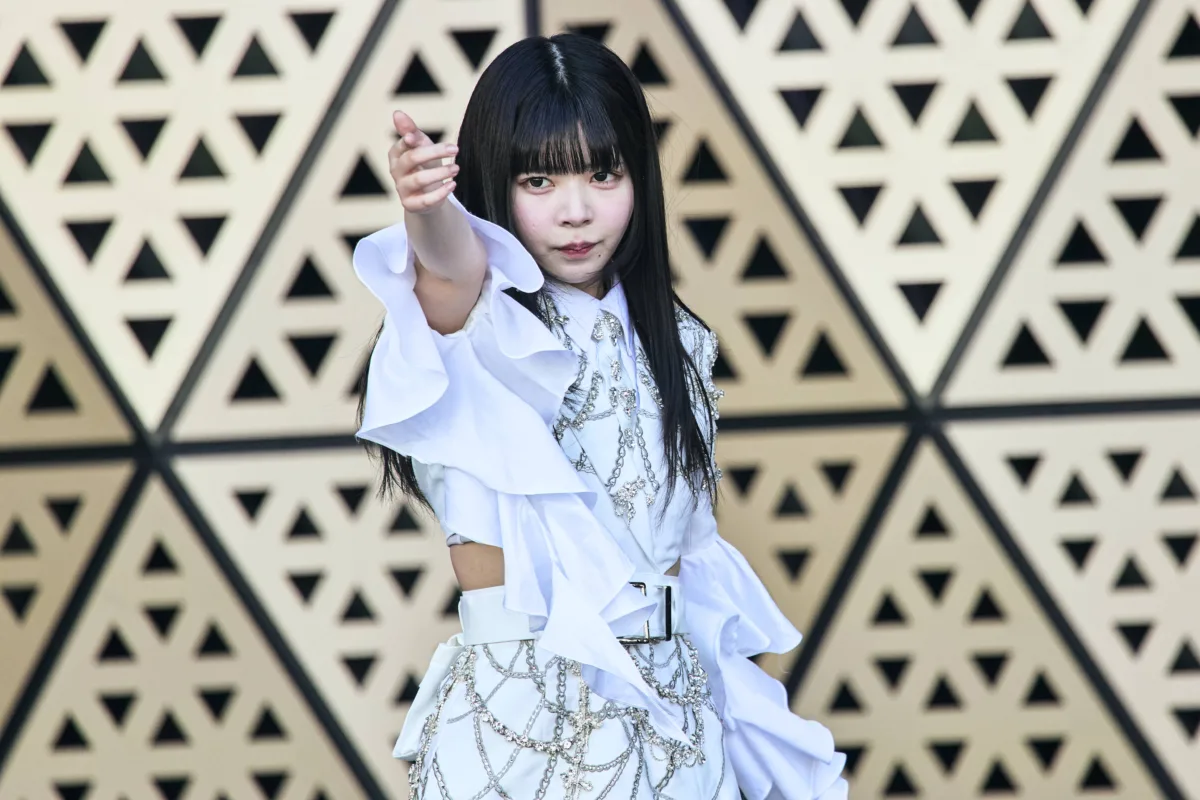 WHITE SCORPION 3日間連続開催のフリーライブ初日で「7秒のレジスタンス」初パフォーマンス!! 7秒でホワスピの虜に！！