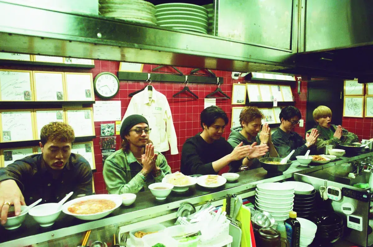 【GENERATIONS】グループとして10年振りの写真集『Footprints』発売記念イベントに白濱亜嵐・片寄涼太が登壇！デビュー13周年を飾るグループのタイムカプセルのような１冊！