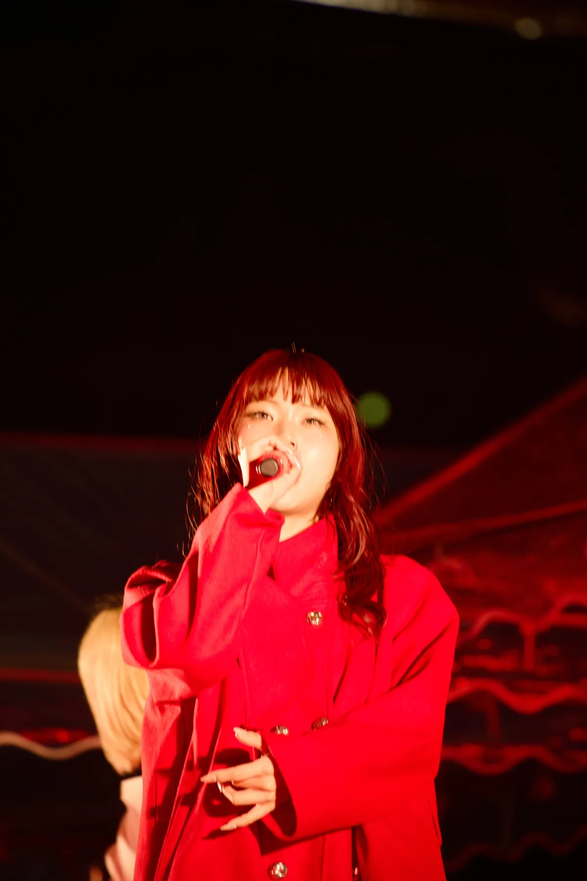 アイナ・ジ・エンド、フリーライブにて重大発表！公開されたアフタームービーにて4/3配信の新曲「ルミナス - Luminous」一部公開！