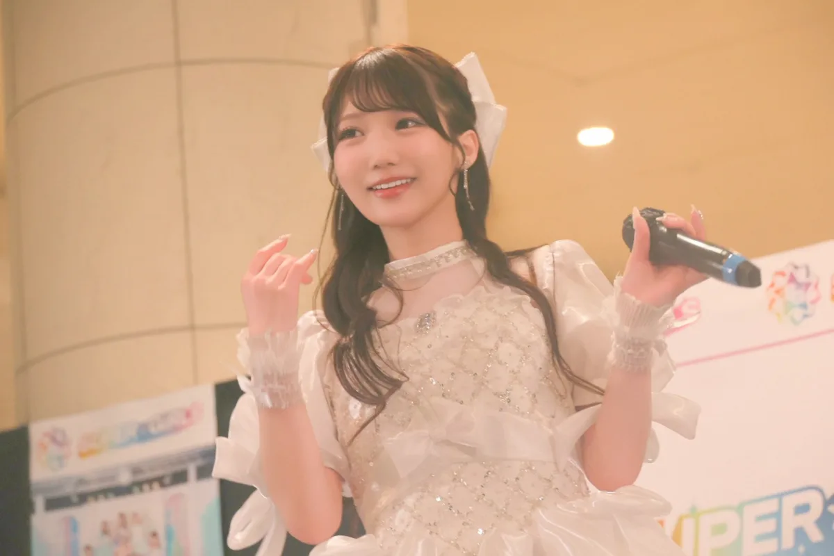 SUPER☆GiRLS、32ndシングル「Sunset Kiss」を汐留でのリリースイベントで初披露！ 今年7月卒業の坂林佳奈、田中想のラストシングルに「最後まで全力出し切ります！」