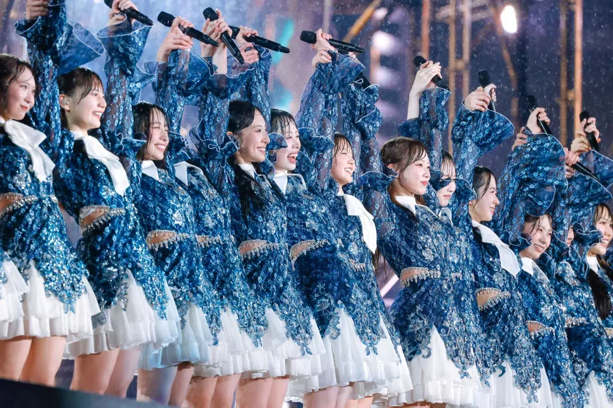 初披露の新曲は、情熱的なラテン系!サプライズ満載だった日向坂46 七周年ライブ 1 初披露の新曲は、情熱的なラテン系!サプライズ満載だった日向坂46 七周年ライブ