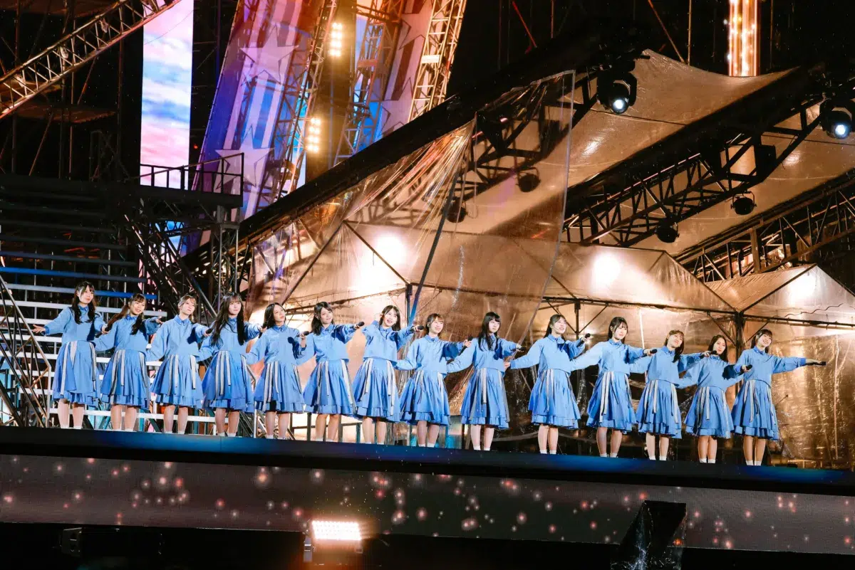 初披露の新曲は、情熱的なラテン系!サプライズ満載だった日向坂46 七周年ライブ 13 初披露の新曲は、情熱的なラテン系!サプライズ満載だった日向坂46 七周年ライブ