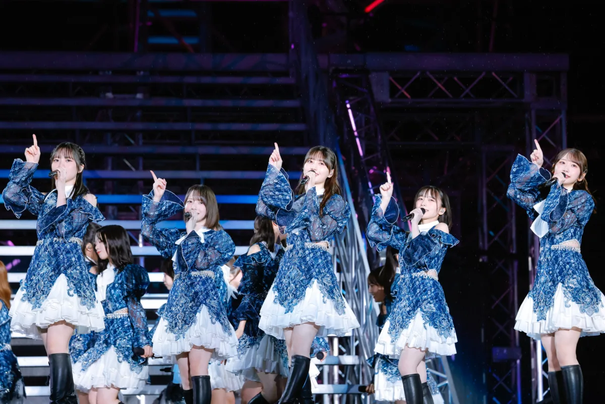 初披露の新曲は、情熱的なラテン系!サプライズ満載だった日向坂46 七周年ライブ 15 初披露の新曲は、情熱的なラテン系!サプライズ満載だった日向坂46 七周年ライブ