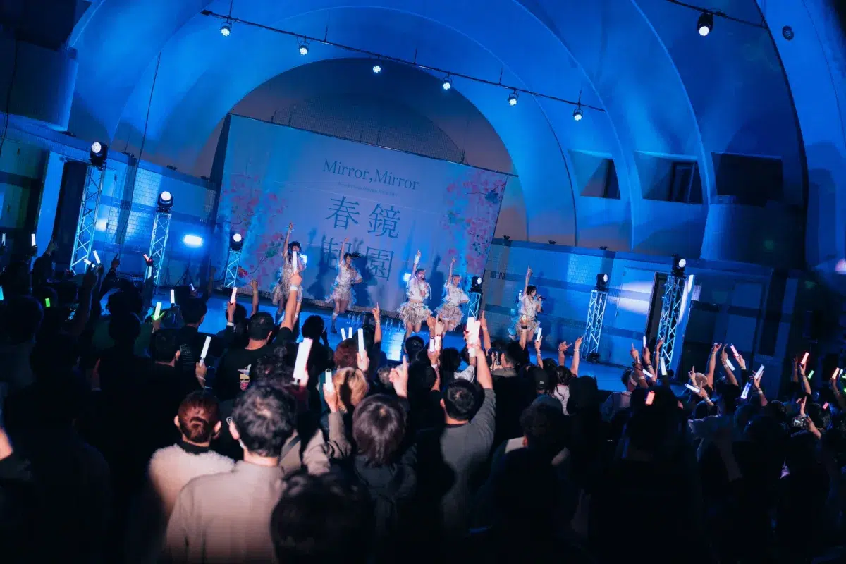 Mirror,Mirror、「Road to Zepp Shinjuku」代々木公園野外音楽堂フリーライブ大盛況！