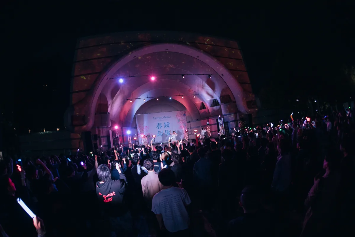 Mirror,Mirror、「Road to Zepp Shinjuku」代々木公園野外音楽堂フリーライブ大盛況！