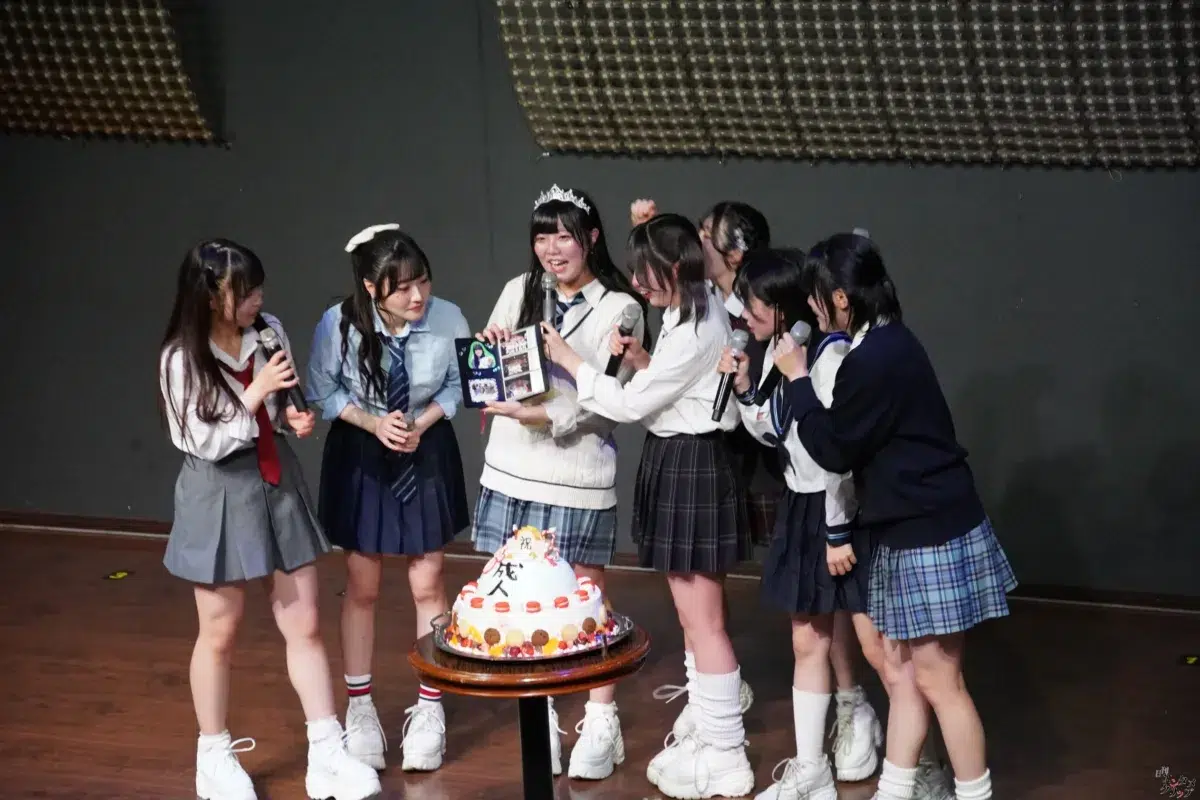 祝・新成人🌸 メノニューイヤー 神楽坂りえる 生誕祭レポ！制服ライブから“大人チック”なギャップで秋葉原が熱狂の渦に↑↑
