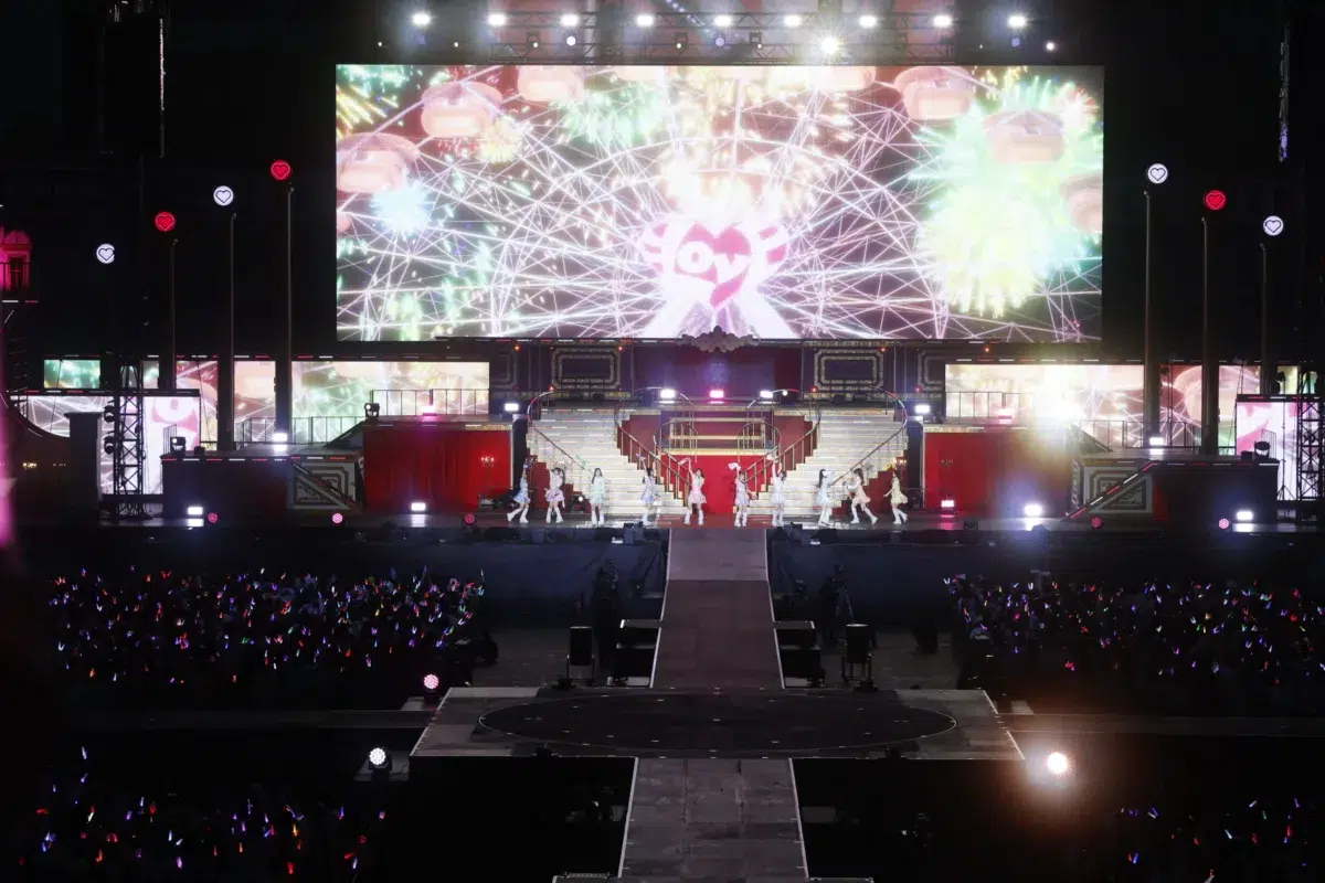 ＝LOVE　結成8周年を記念し、＝LOVE 8周年ツアー「＝LOVE 8th ANNIVERSARY PREMIUM TOUR」FINAL in 横浜スタジアムを開催！！2日間で約7万人を動員！当公演で、新曲『モラトリアム』『お姫様の作り方』を初披露！