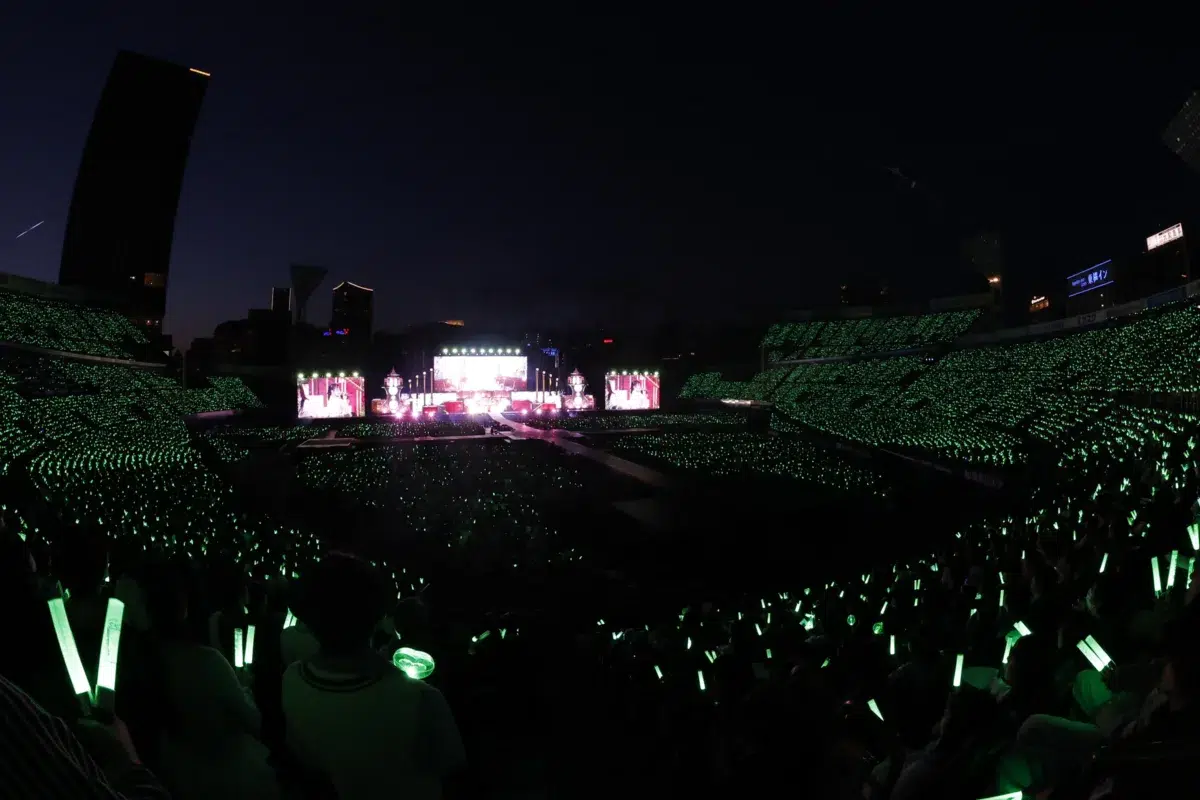 ＝LOVE　結成8周年を記念し、＝LOVE 8周年ツアー「＝LOVE 8th ANNIVERSARY PREMIUM TOUR」FINAL in 横浜スタジアムを開催！！2日間で約7万人を動員！当公演で、新曲『モラトリアム』『お姫様の作り方』を初披露！