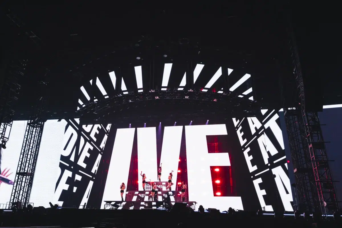 IVE、2度目となるワールドツアー『IVE WORLD TOUR ‘SHOW WHAT I AM’ IN JAPAN』を京セラドーム大阪にて開催！ JAPAN 4th EPタイトル曲「LUCID DREAM」をいち早く世界初披露！6月24日（水）には東京ドーム公演が決定！