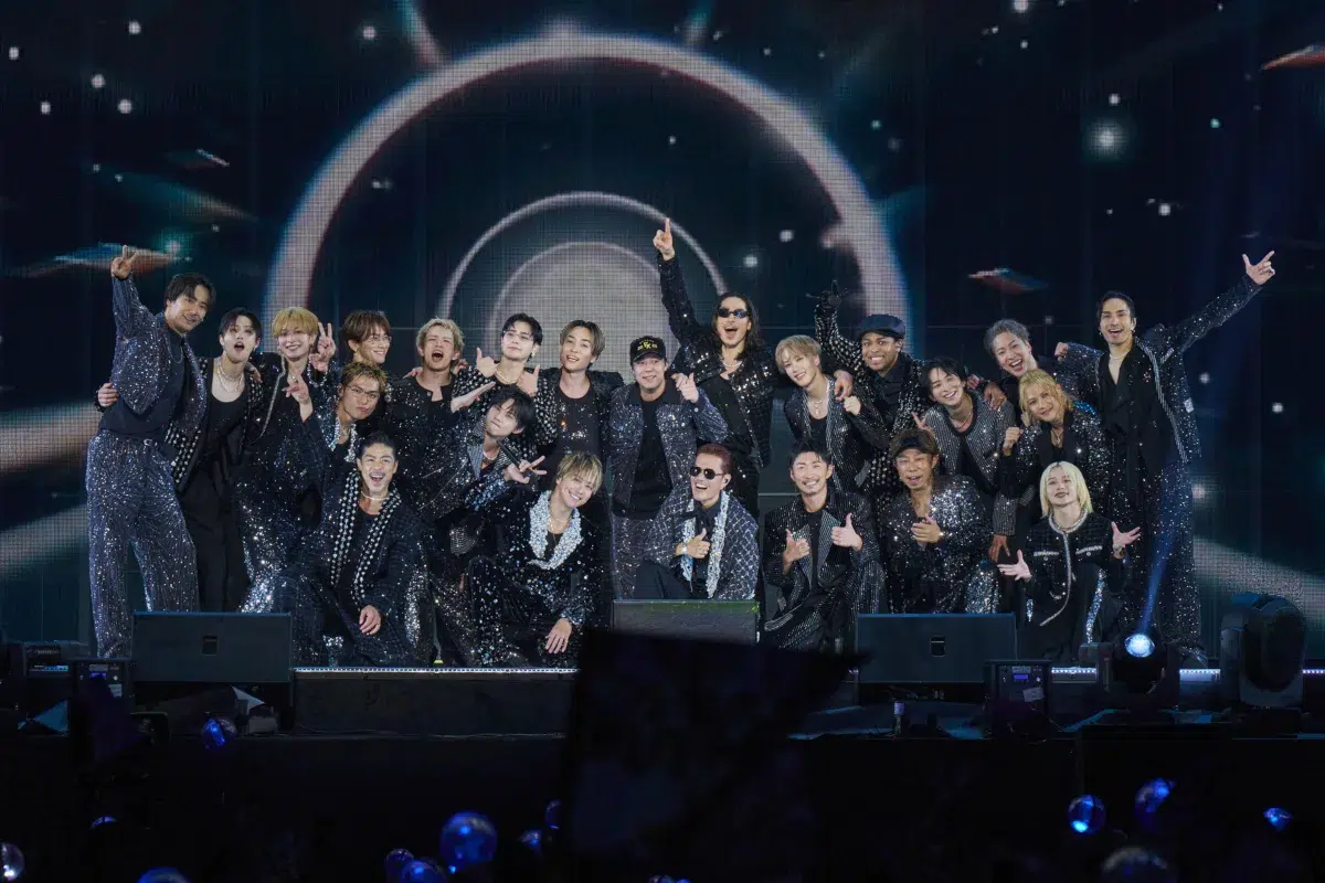 【EXILE】約3年4カ月ぶりとなる東京ドーム公演を開催！スペシャルメンバーとしてMATSU、ÜSA、MAKIDAIが出演したほか、世界的ギタリスト松本孝弘(B’z)もサプライズ登場！！