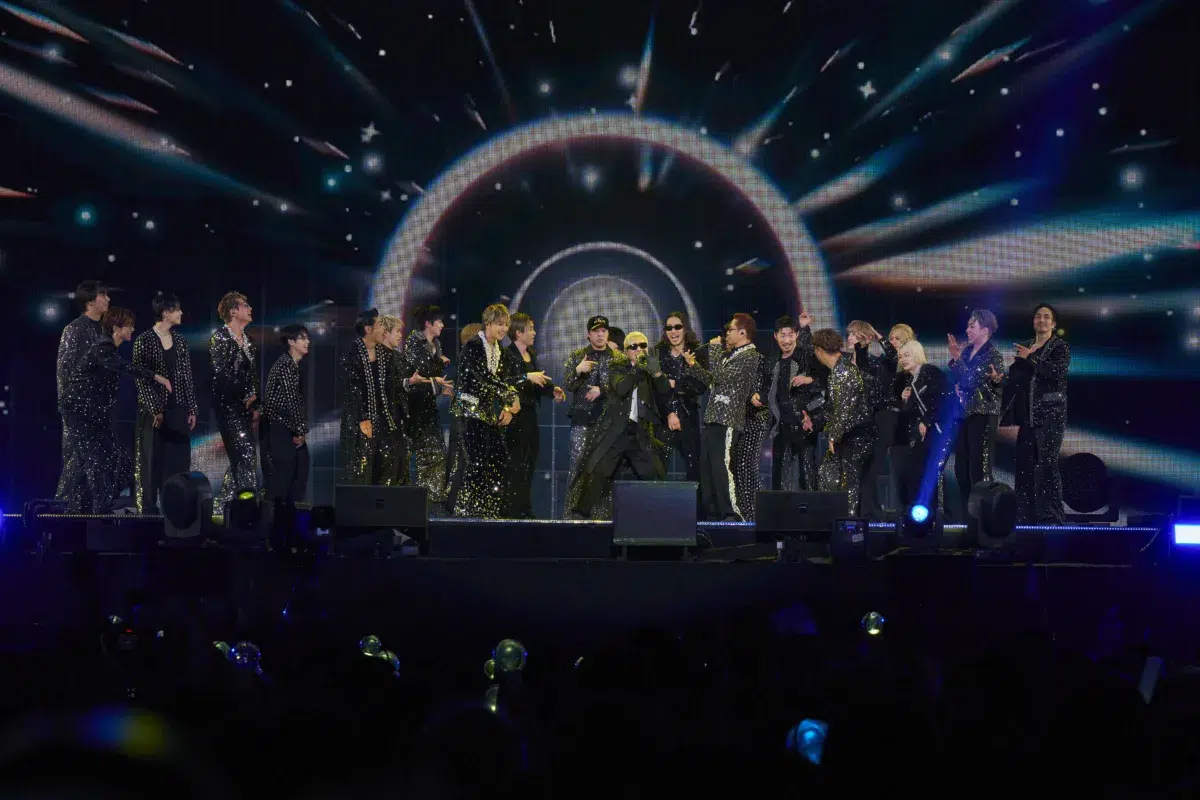 【EXILE】約3年4カ月ぶりとなる東京ドーム公演を開催！スペシャルメンバーとしてMATSU、ÜSA、MAKIDAIが出演したほか、世界的ギタリスト松本孝弘(B’z)もサプライズ登場！！