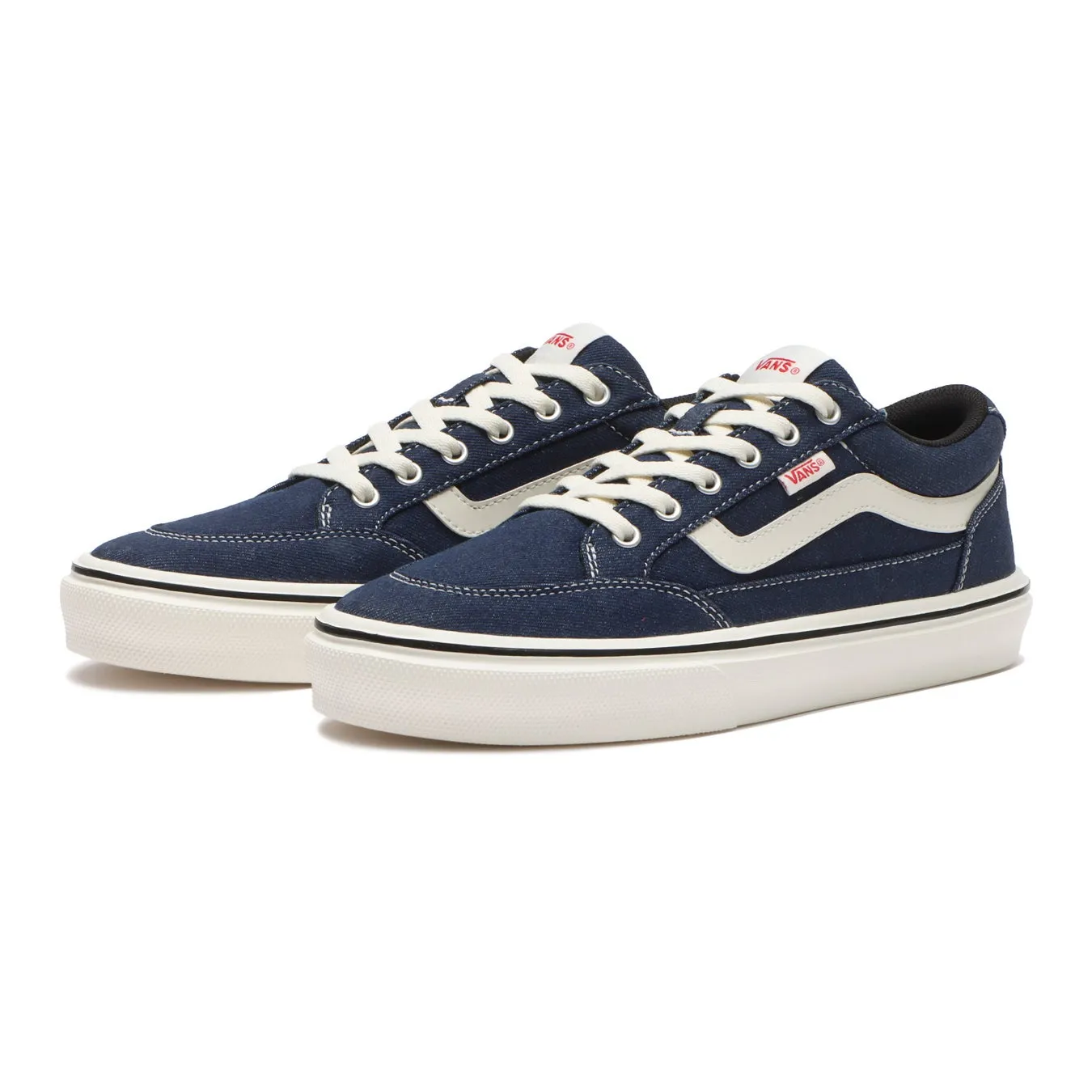 【VANS LITE】名作FALKENが「驚きの軽さ」で待望の復活!中田圭祐&るうこ出演の豪華新ビジュアルも 10 紺色のVANSスニーカーのペア