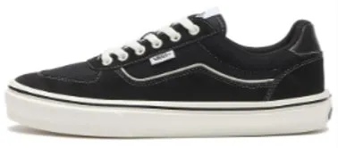 【VANS LITE】名作FALKENが「驚きの軽さ」で待望の復活!中田圭祐&るうこ出演の豪華新ビジュアルも 15 黒いVansのスニーカーのクローズアップ画像