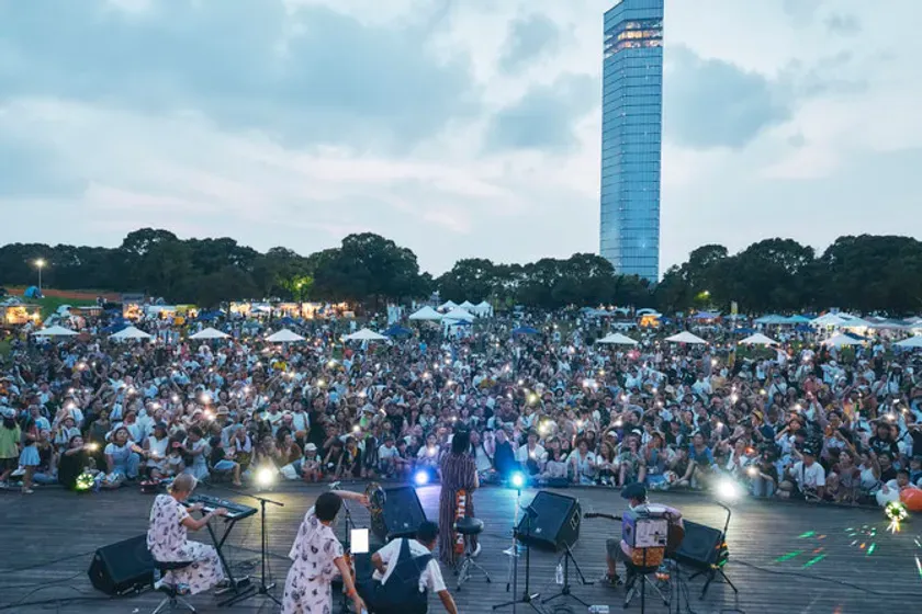 祝祭の海へ!10回目迎える「Nuts Party 2026」千葉ポートパークで五感を刺激するビーチサイドフェスが9月27日開催決定! 1 野外コンサートの様子