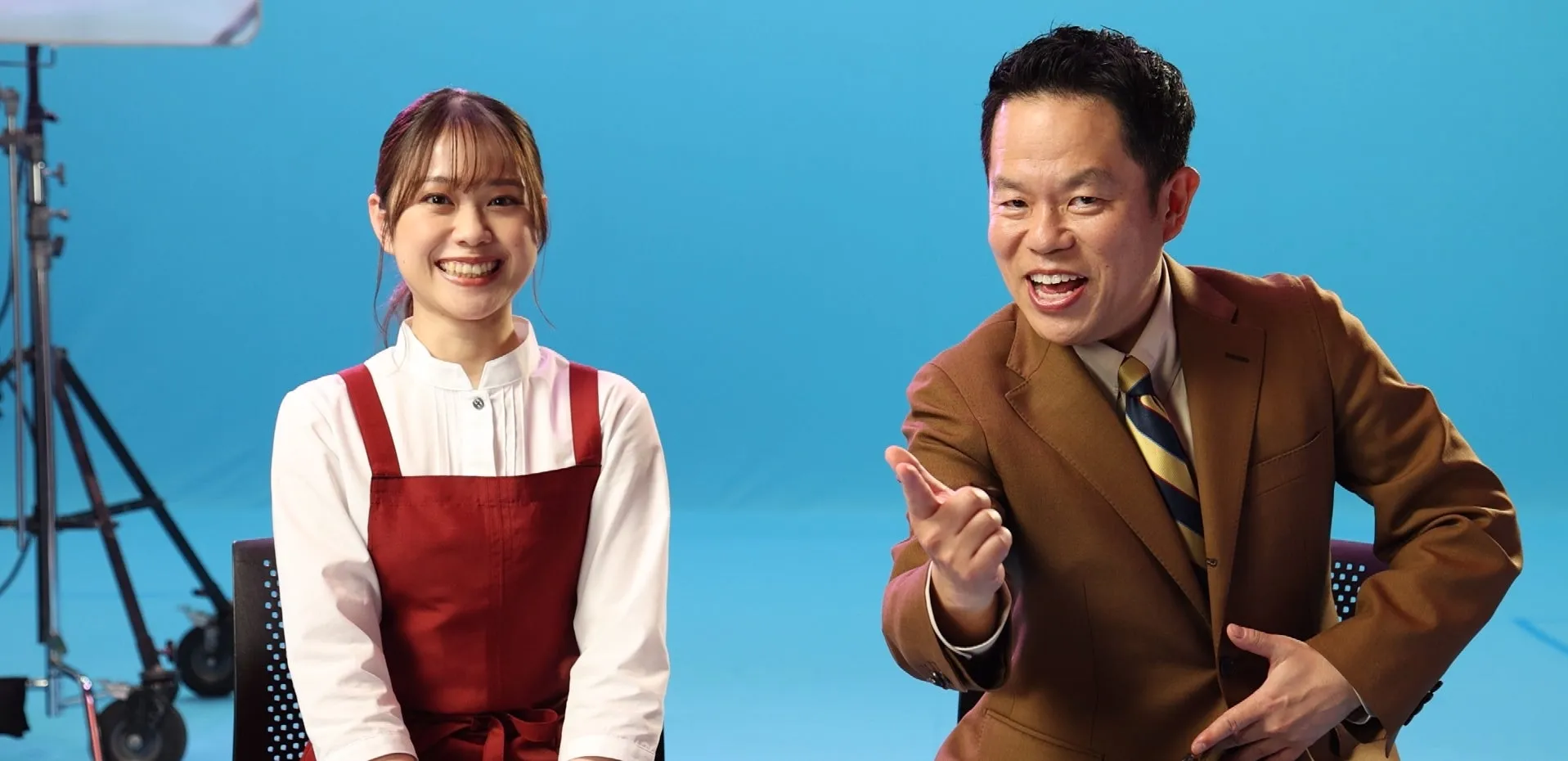 笑顔の女性と男性のポートレート