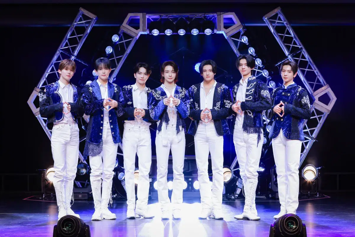 新世代J-POPボーイズグループaoen 47都道府県をまわる自身初となるツアー aoen LIVE TOUR 2026 ～青のはじまり 47+1～開幕！＋1となる自身最大規模　東京ガーデンシアターでの追加公演を結成1周年記念日に電撃発表「日本でトップアーティストになるまで、一人も離さない！」
