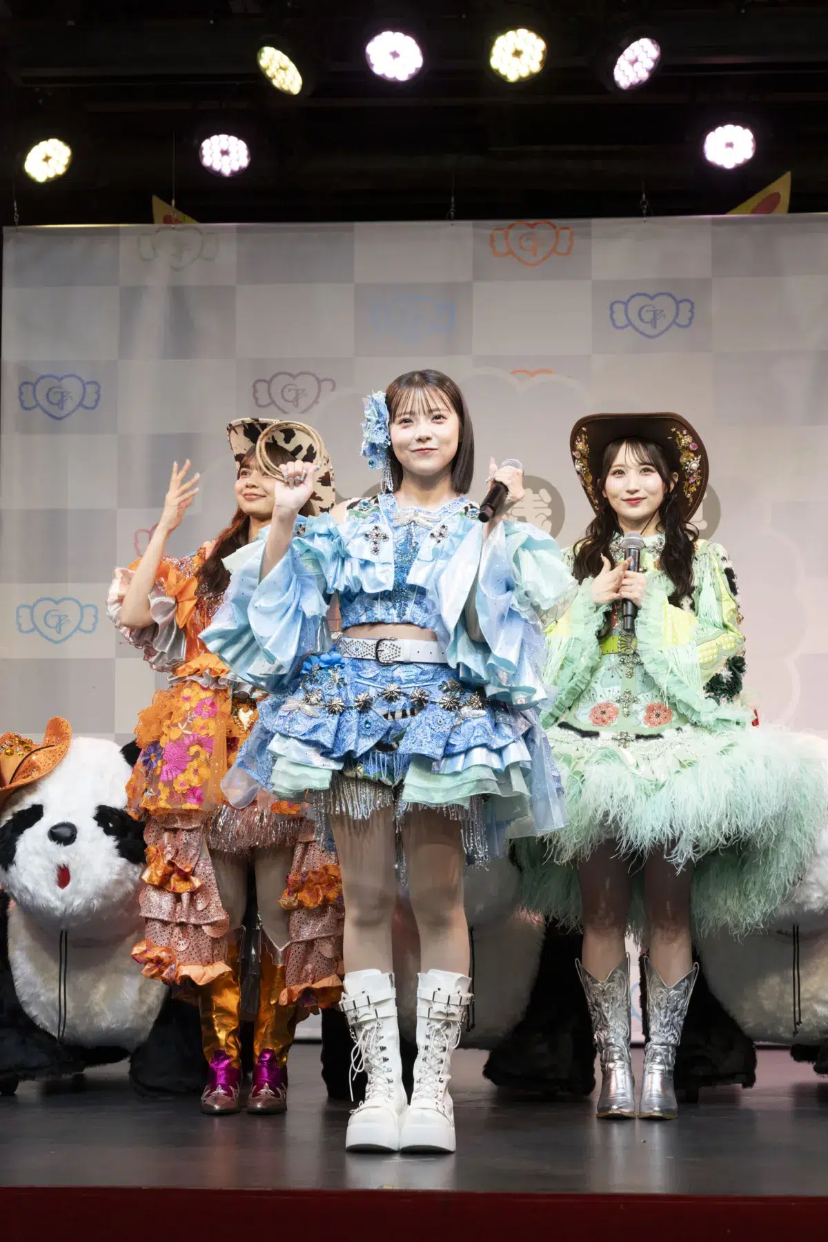 CANDY TUNEデビュー3周年記念イベント「浅草 飴やしき」が花やしきで開催!“湯切りネキ”の実演や限定パンダカーも登場 26 CANDY TUNEデビュー3周年記念イベント「浅草 飴やしき」が花やしきで開催!“湯切りネキ”の実演や限定パンダカーも登場