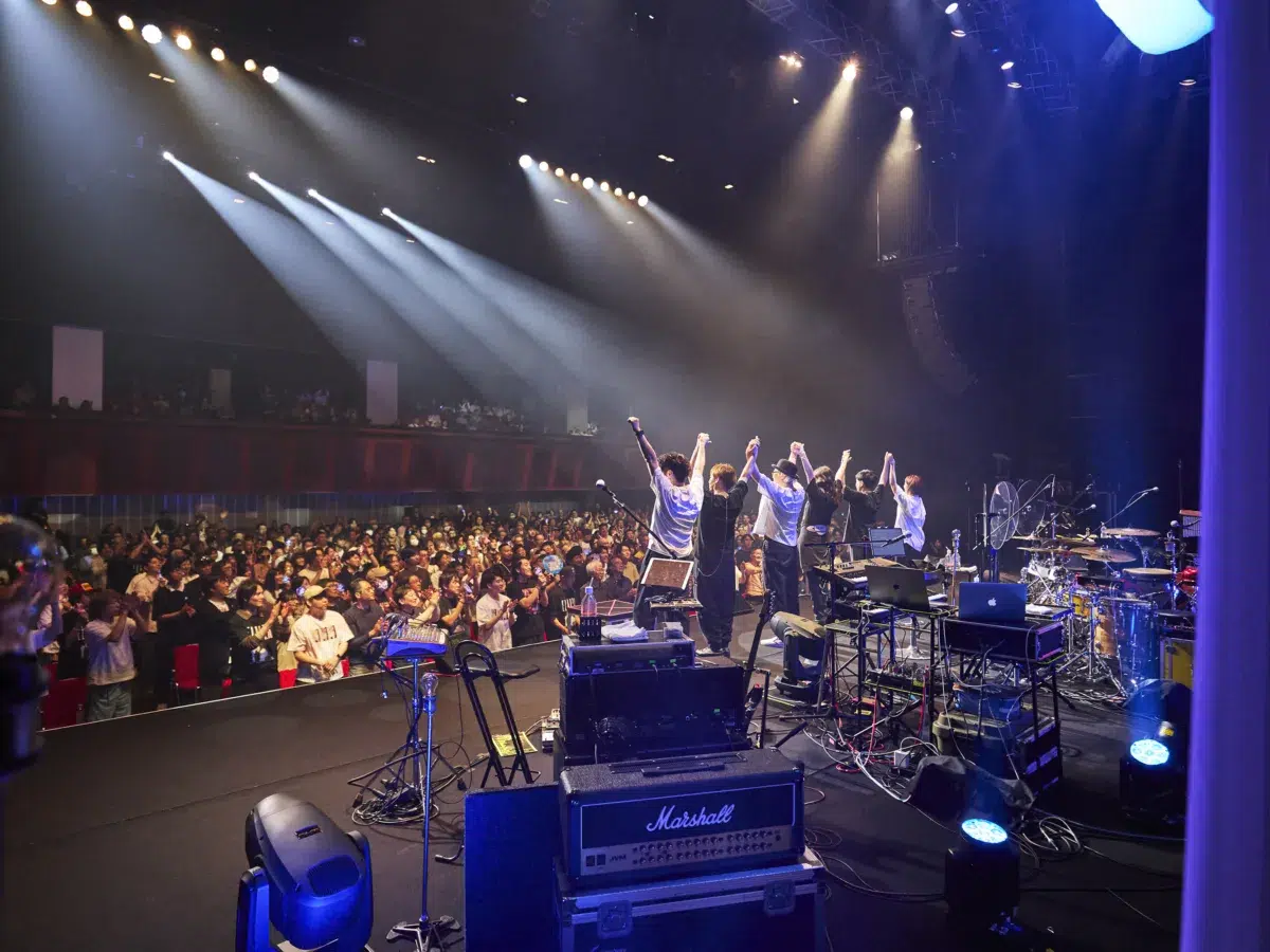 ELAIZA、初のライブツアー「GENTLE」が開幕！東京公演で“心に優しい”至福の時間を共有