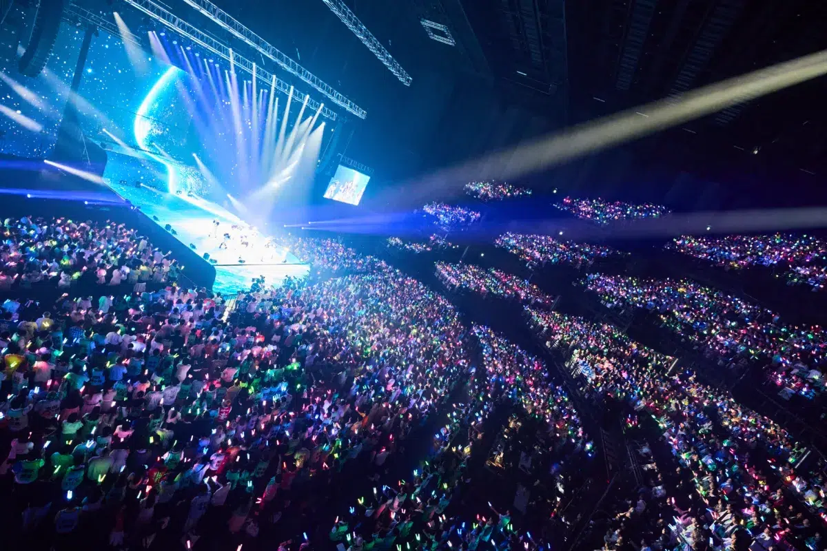 【≠ME（ノイミー）】初のアリーナツアー開幕！主演連続ドラマ決定＆新曲5曲をサプライズ披露