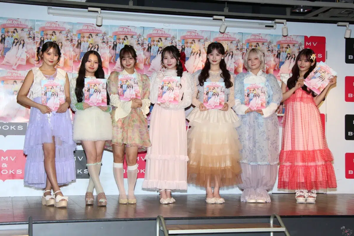 CANDY TUNE 3周年記念初写真集発売「メンバーカラーを脱ぎ去って、違う色にたくさん挑戦」村川緋杏「3周年ということもあり3億点」