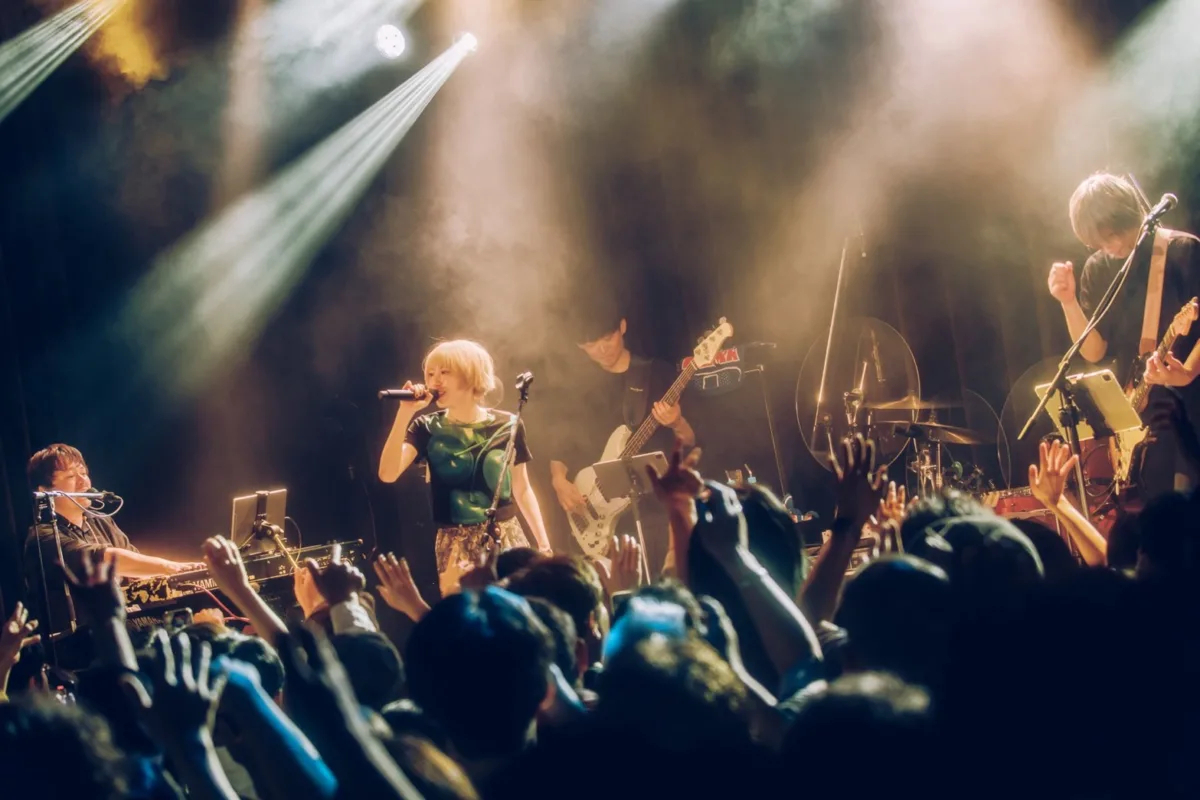 汐れいら、2ndEPをひっさげたワンマンツアーファイナルが終演！来年2月にZepp Shinjukuワンマンも開催決定！
