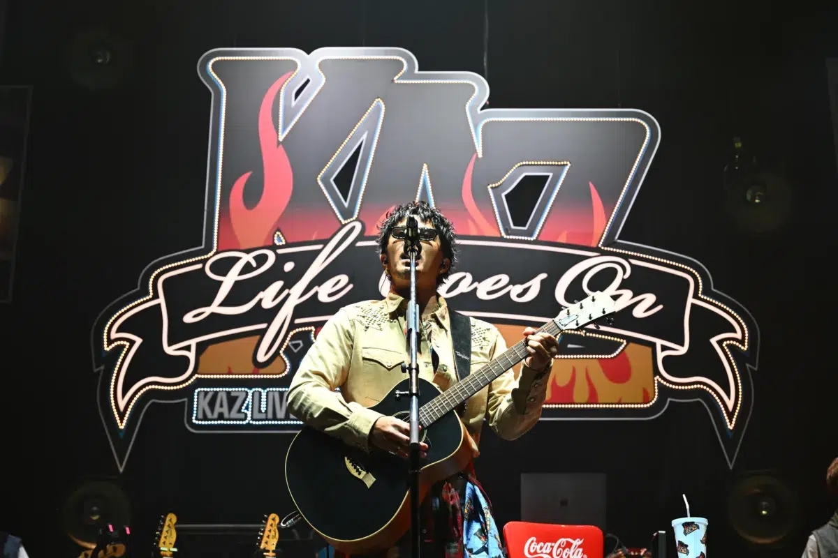【KAZ(数原龍友)】最新アルバム『LIFE GOES ON』を引っ提げた自身初のソロツアー完走!!最終公演にはSPサプライズとして”Skoop On Somebody”からTAKEが出演! 8 【KAZ(数原龍友)】最新アルバム『LIFE GOES ON』を引っ提げた自身初のソロツアー完走!!最終公演にはSPサプライズとして”Skoop On Somebody”からTAKEが出演!