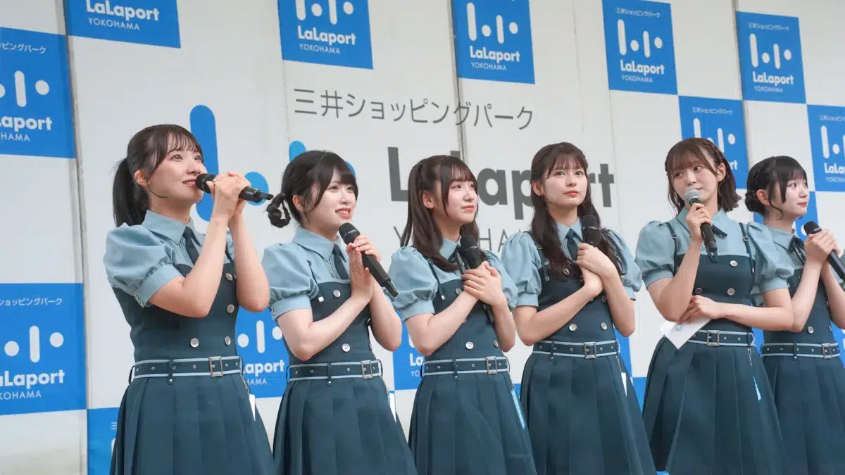 Rain Tree ららぽーと横浜でフリーライブ開催!8月に5thデジタルシングルリリース&初の16人全員歌唱曲をかけた挑戦もサプライズ発表! 3 Rain Tree ららぽーと横浜でフリーライブ開催!8月に5thデジタルシングルリリース&初の16人全員歌唱曲をかけた挑戦もサプライズ発表!