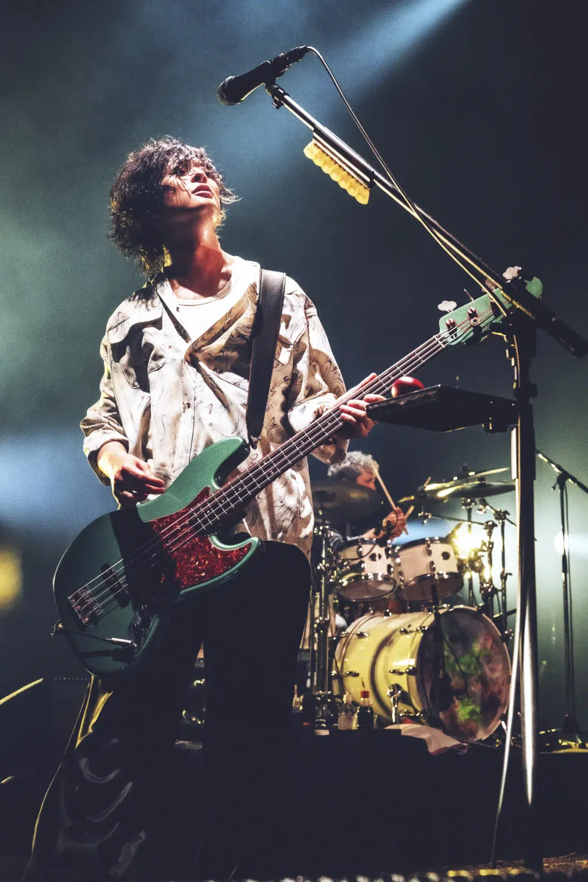 「全部マイナーな曲ですがいいでしょうか！」川上洋平 [Alexandros]。容赦なくレア曲を畳みかけた7年ぶりファンクラブツアー FC TOUR "ACCESS ALL AREA" 5月24日（日）Zepp Shinjuku公演 オフィシャルレポート