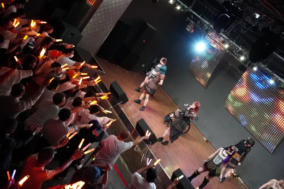 仮面女子・小島夕佳が魅せた無限の「スチガ愛」！初のソロ挑戦で見せたアイドル13年目の覚悟と、運命の6月26日のワンマンライブへ向けた熱い想いを語る