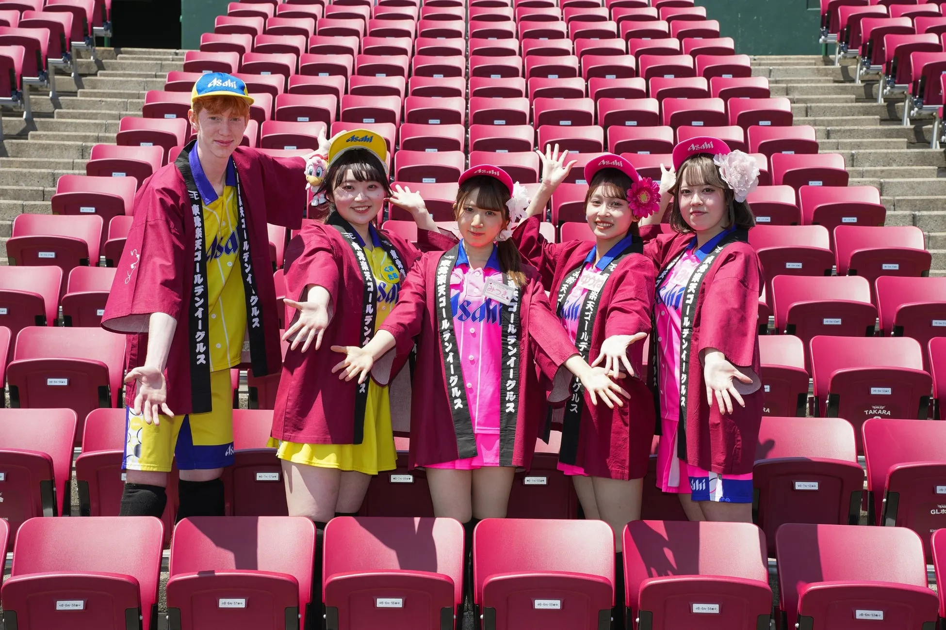 モンテディオ山形・土居聖真&新日本プロレス・本間朋晃が山形に集結!楽天イーグルス戦が「お祭り」に大変身!本人コメントありで期待感MAX! 18 ドリンクの売子さん
