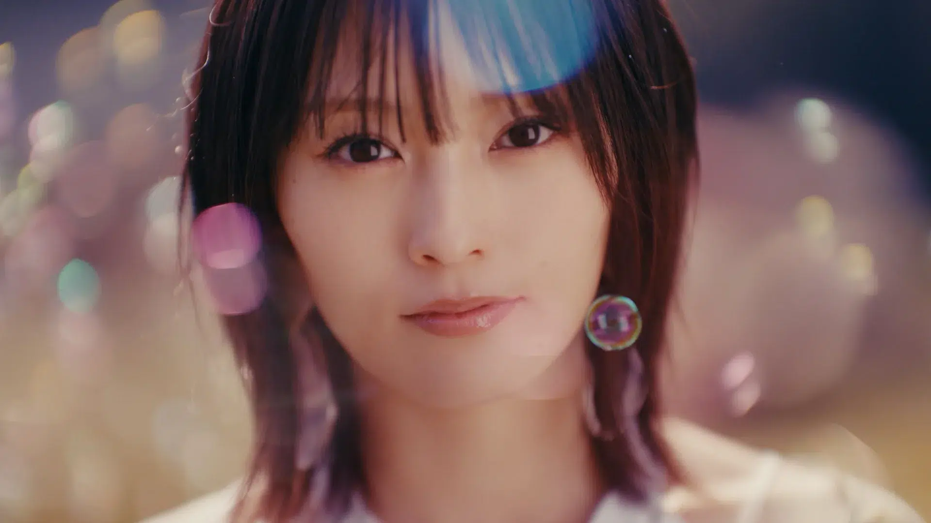 初の日本武道館公演を控える山本彩が新曲『バタフライエフェクト』を