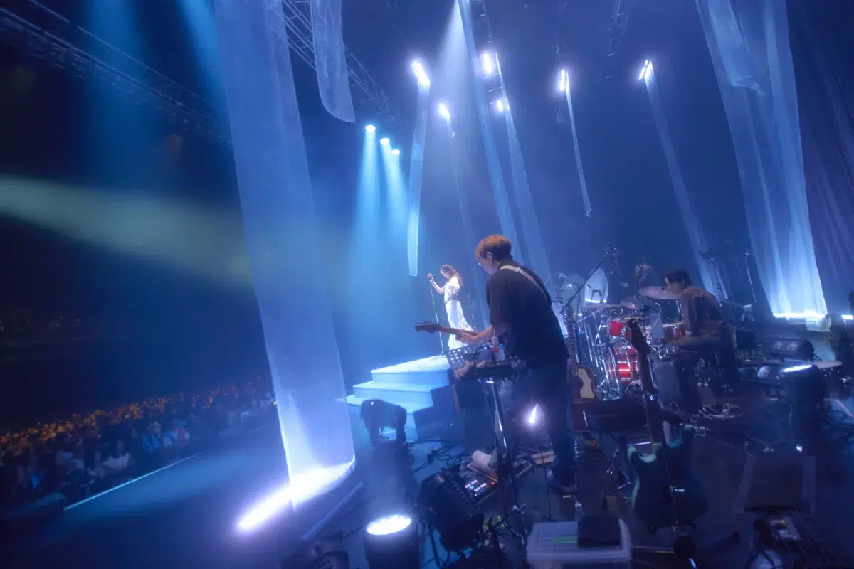 adieu (上白石萌歌)、一夜限りのプレミアムライブ「adieu Live 2026 bleuir」、KT Zepp Yokohamaにて開催! 2 adieu (上白石萌歌)、一夜限りのプレミアムライブ「adieu Live 2026 bleuir」、KT Zepp Yokohamaにて開催!
