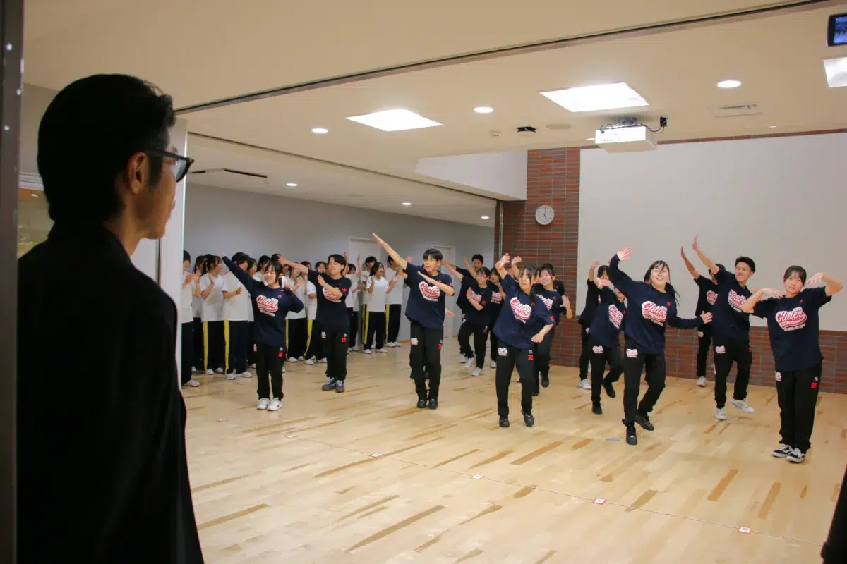 【EXILE 松本利夫】夢を学ぶ1年間の特別授業プロジェクト 浦和学院中高×LDH「STAND UP DREAMS PROJECT」ついに始動!!特別顧問就任を記念した「第一回特別講義」を開催! 3 【EXILE 松本利夫】夢を学ぶ1年間の特別授業プロジェクト 浦和学院中高×LDH「STAND UP DREAMS PROJECT」ついに始動!!特別顧問就任を記念した「第一回特別講義」を開催!