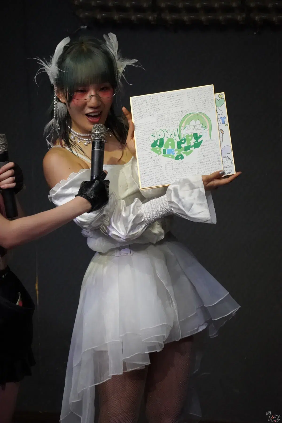 仮面女子・NONOA、純白のドレスで魅せた改名後初の生誕祭！新体制9人へのバトンを繋ぐ熱狂ライブレポート＆特別インタビュー