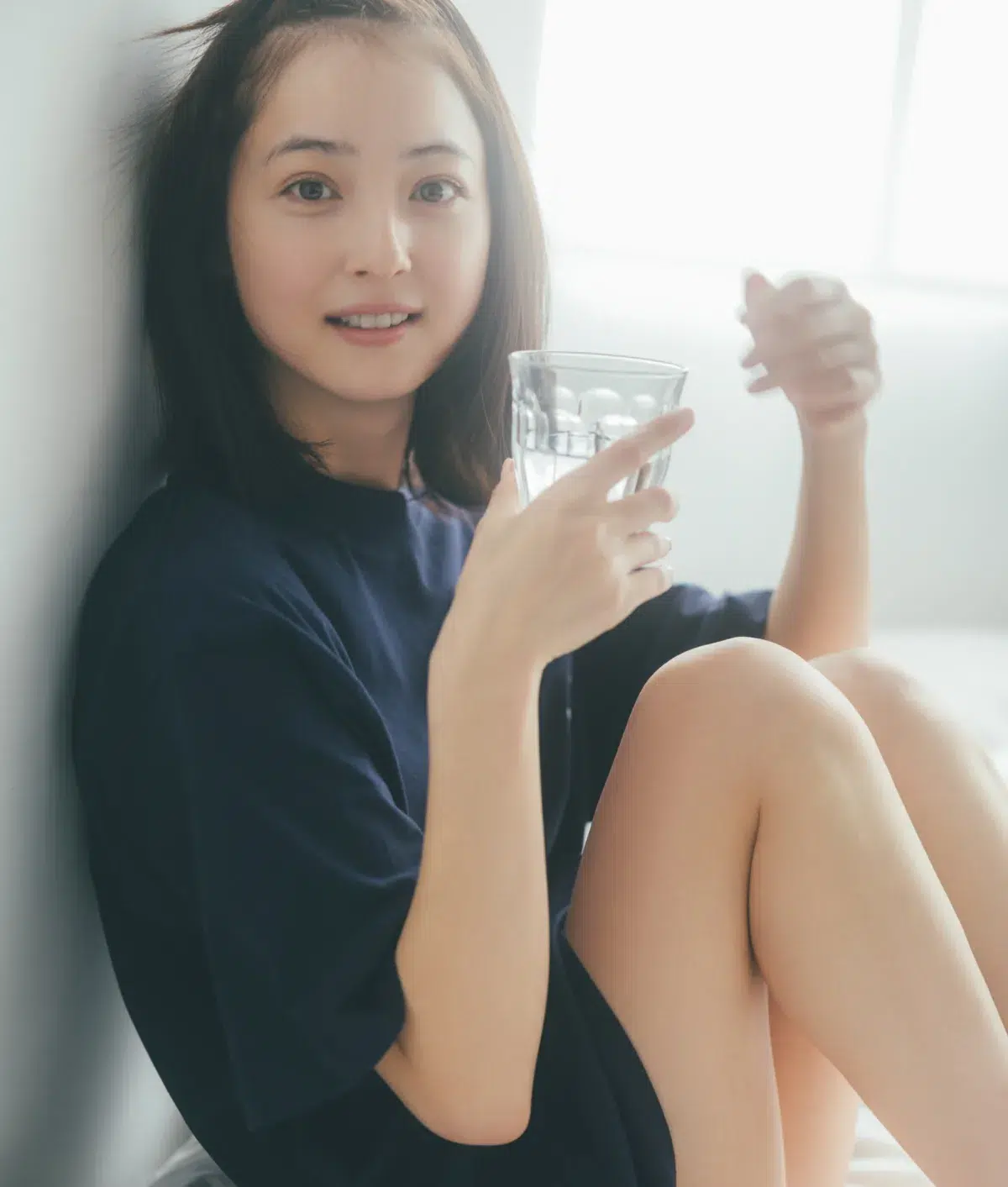 佐々木希、10年ぶり日めくりカレンダー発売！“すっぴん風”お気に入りカットや気まずいエピソードを告白【デビュー20周年】