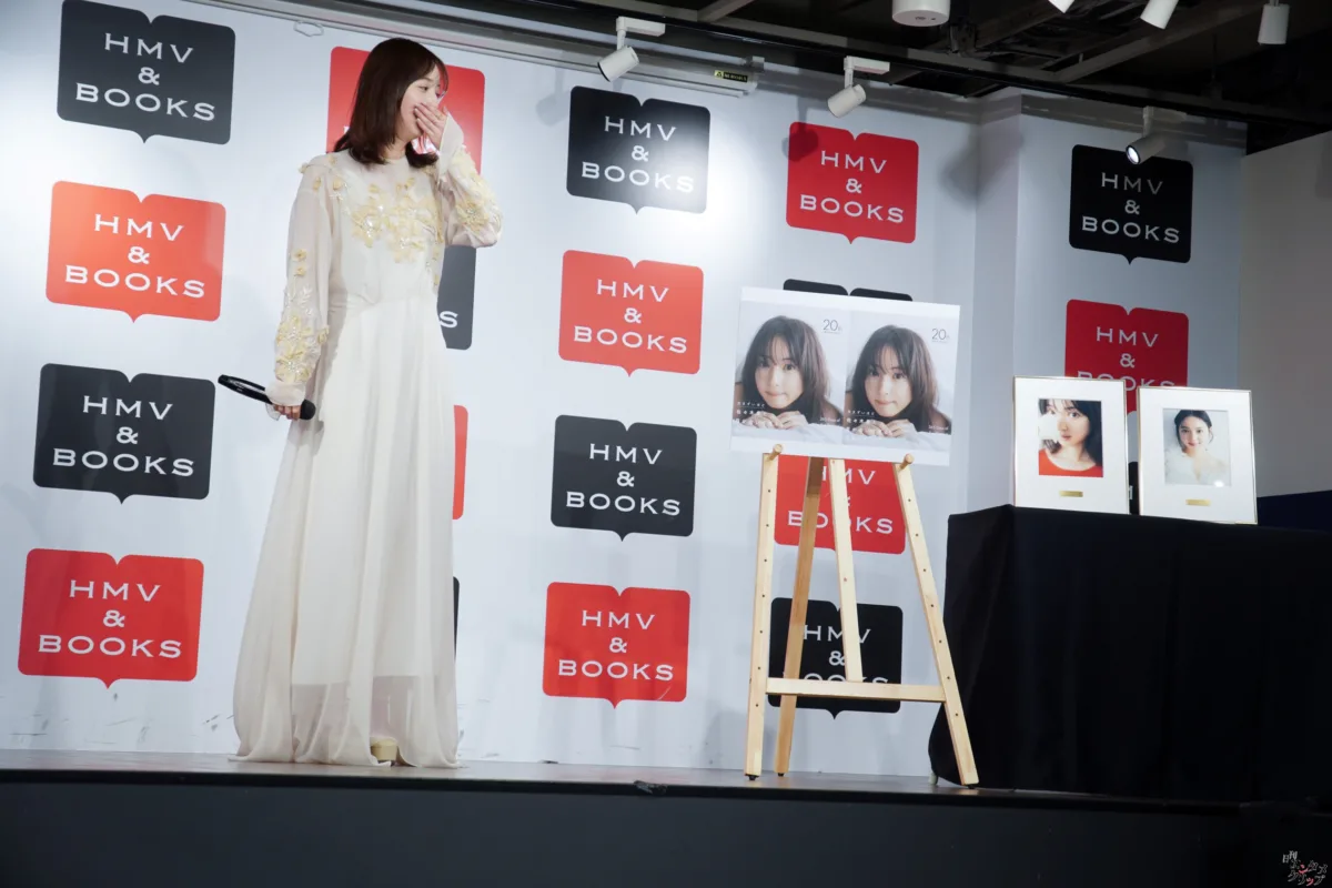 佐々木希、10年ぶり日めくりカレンダー発売！“すっぴん風”お気に入りカットや気まずいエピソードを告白【デビュー20周年】