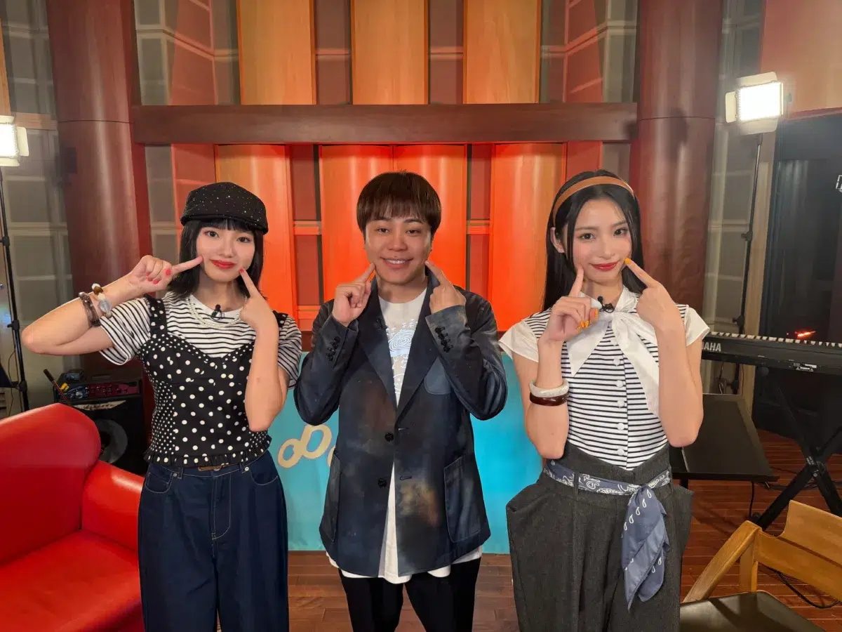 大塚 愛が全面プロデュースする現役女子高生ユニットPasmal(パマル)、デビュー配信記念生配信を開催！MCにはNON STYLEの井上裕介が登場！ デビュー曲「スマイルん」、7月7日リリースの2ndSingle「BULL」のサプライズ初パフォーマンスに「ハモリが綺麗～！」「2人とも可愛すぎる」とファン大歓喜！