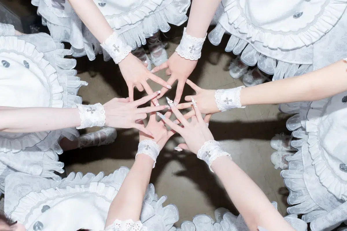 「天使」なアイドルグループCURE'T、ハーフアニバーサリー公演開催!新曲2曲&新衣装を初披露 2 「天使」なアイドルグループCURE'T、ハーフアニバーサリー公演開催!新曲2曲&新衣装を初披露