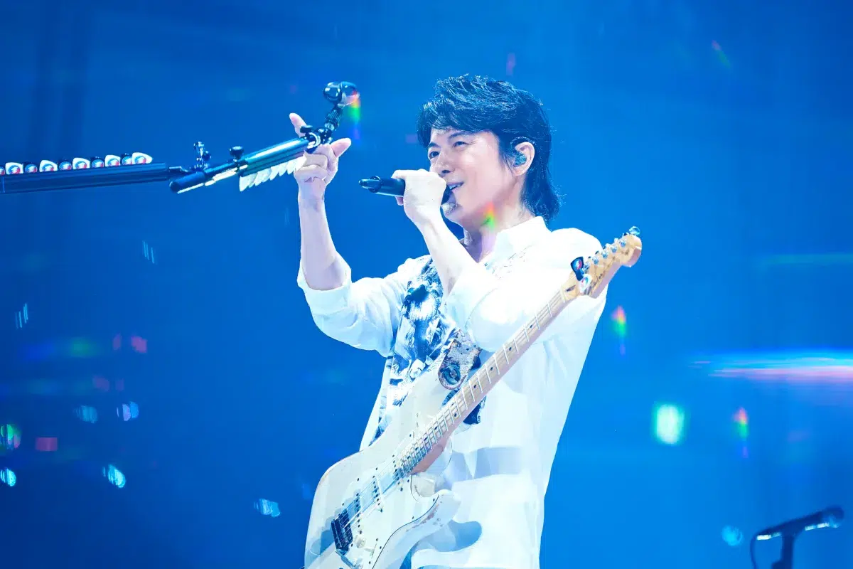福山雅治 全国アリーナツアー武道館公演で、9月9日リリース オリジナルアルバム『超新星』のジャケットデザインを初公開