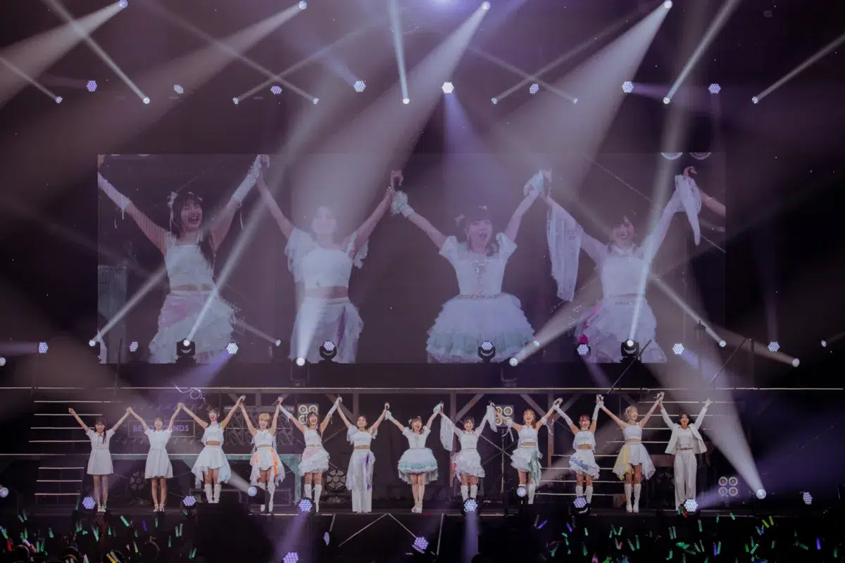 高瀬くるみ「またね!」BEYOOOOONDS初の横アリは涙と笑顔の卒業式!新メンバー3名お披露目による最初で最後の12人体制や、DJ KOO降臨のサプライズで感情のジェットコースター! 1 高瀬くるみ「またね!」BEYOOOOONDS初の横アリは涙と笑顔の卒業式!新メンバー3名お披露目による最初で最後の12人体制や、DJ KOO降臨のサプライズで感情のジェットコースター!