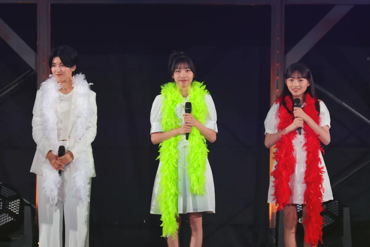 高瀬くるみ「またね!」BEYOOOOONDS初の横アリは涙と笑顔の卒業式!新メンバー3名お披露目による最初で最後の12人体制や、DJ KOO降臨のサプライズで感情のジェットコースター! 7 高瀬くるみ「またね!」BEYOOOOONDS初の横アリは涙と笑顔の卒業式!新メンバー3名お披露目による最初で最後の12人体制や、DJ KOO降臨のサプライズで感情のジェットコースター!