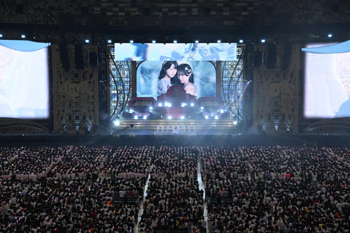 ＝LOVE　東京都・MUFGスタジアム（国立競技場）にて、＝LOVE史上最大動規模となる＝LOVE STADIUM LIVE「Beyond "KYUN"♡」公演を開催！！2日間で13万2千人を動員！来年1月に念願の東京ドーム公演＝LOVE in TOKYO DOMEの開催が決定！！