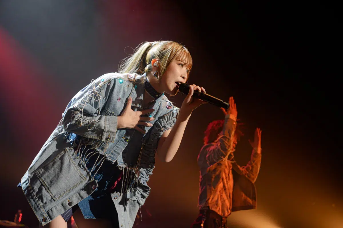 May'n、アーティストデビュー20周年記念ライブツアー『THE BEST of May'n」』！！あふれる想いの現れ！　30曲越えの大ボリュームライブ!!