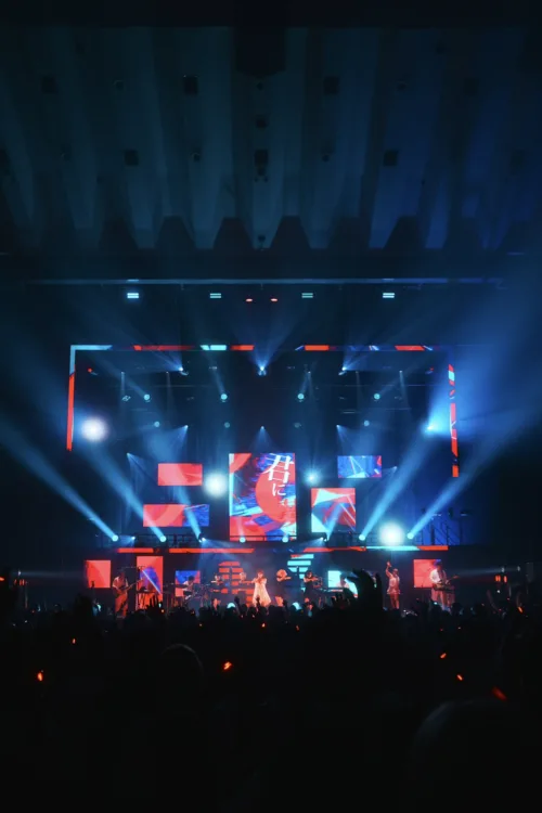 アイナ・ジ・エンド、新曲「Blue Shining Star」をライブ初披露!!!! 1 アイナ・ジ・エンド、新曲「Blue Shining Star」をライブ初披露!!!!