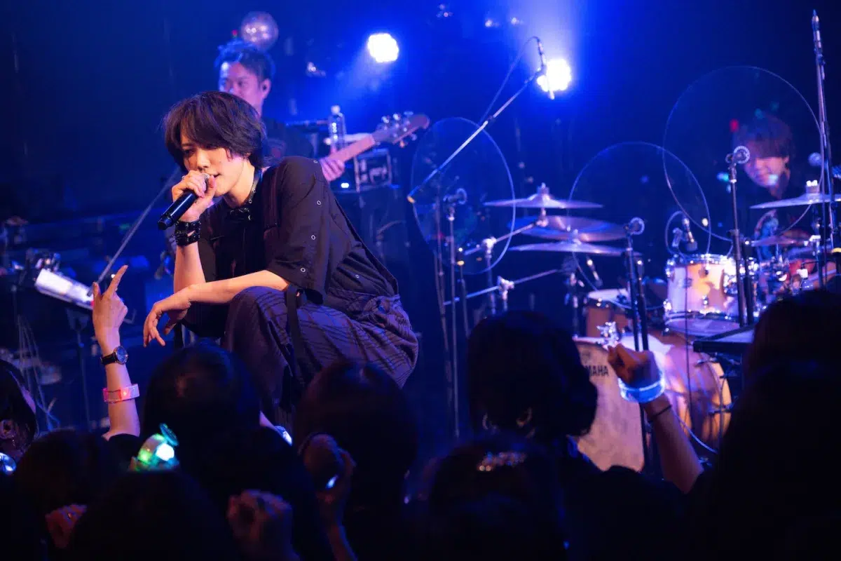 ＜七海ひろき＞ 自身初のライブハウスツアーが開幕！“AKATSUKI”バンドとして地元・茨城へ凱旋！