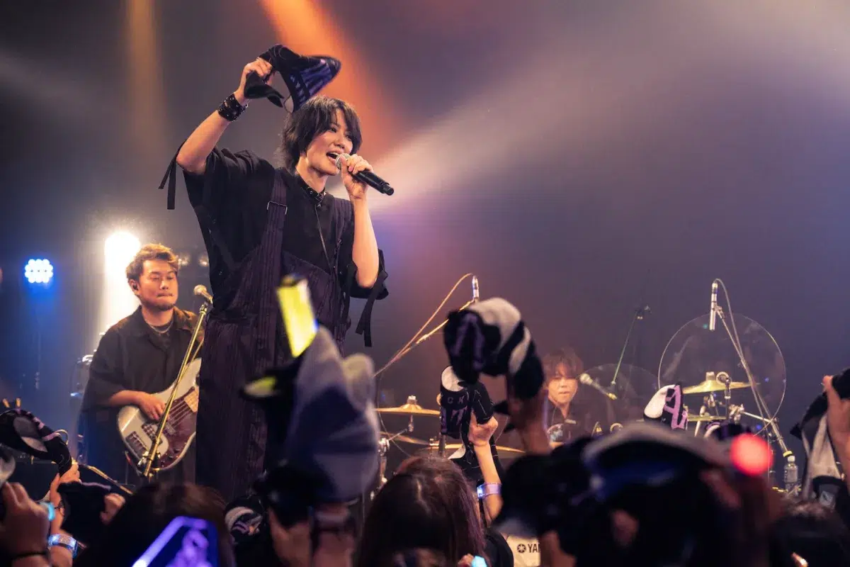 ＜七海ひろき＞ 自身初のライブハウスツアーが開幕！“AKATSUKI”バンドとして地元・茨城へ凱旋！