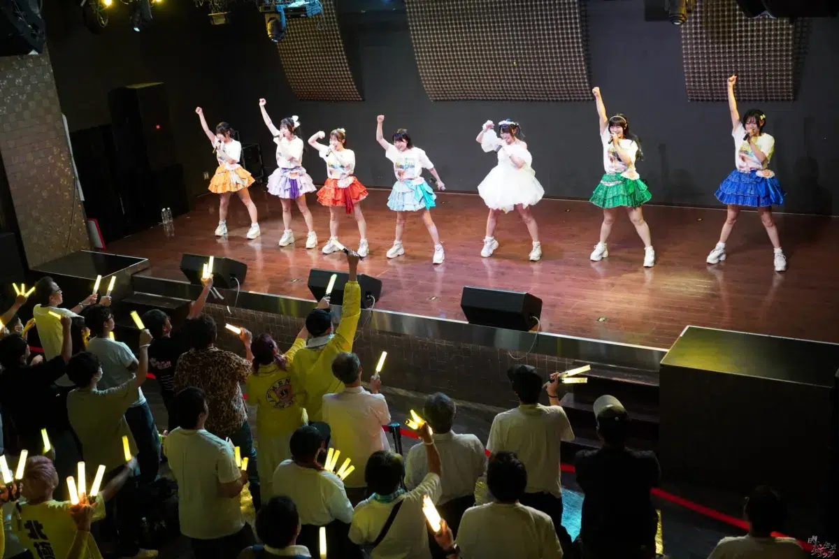 メノニューイヤー八神最音、笑顔と涙の卒業式。大熱狂の秋葉原P.A.R.M.Sで新たな門出を祝福
