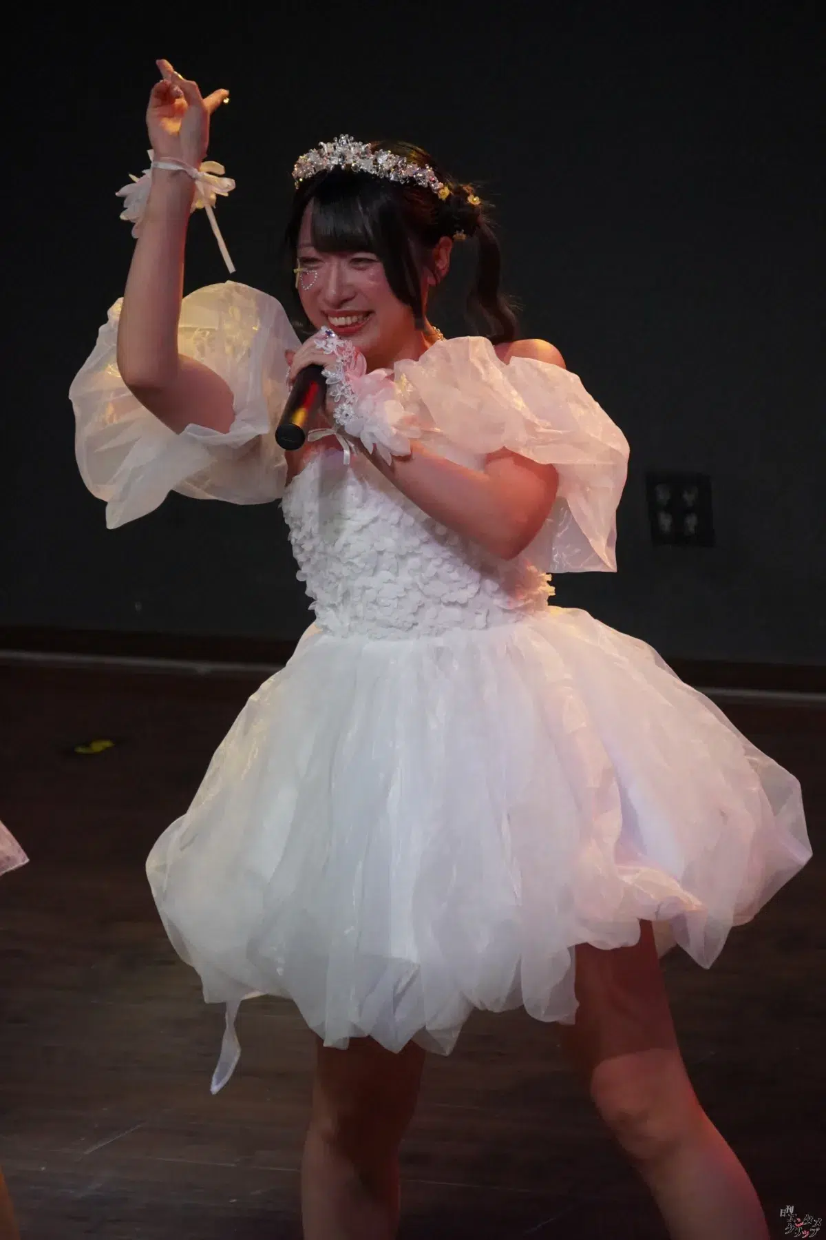 メノニューイヤー八神最音、笑顔と涙の卒業式。大熱狂の秋葉原P.A.R.M.Sで新たな門出を祝福